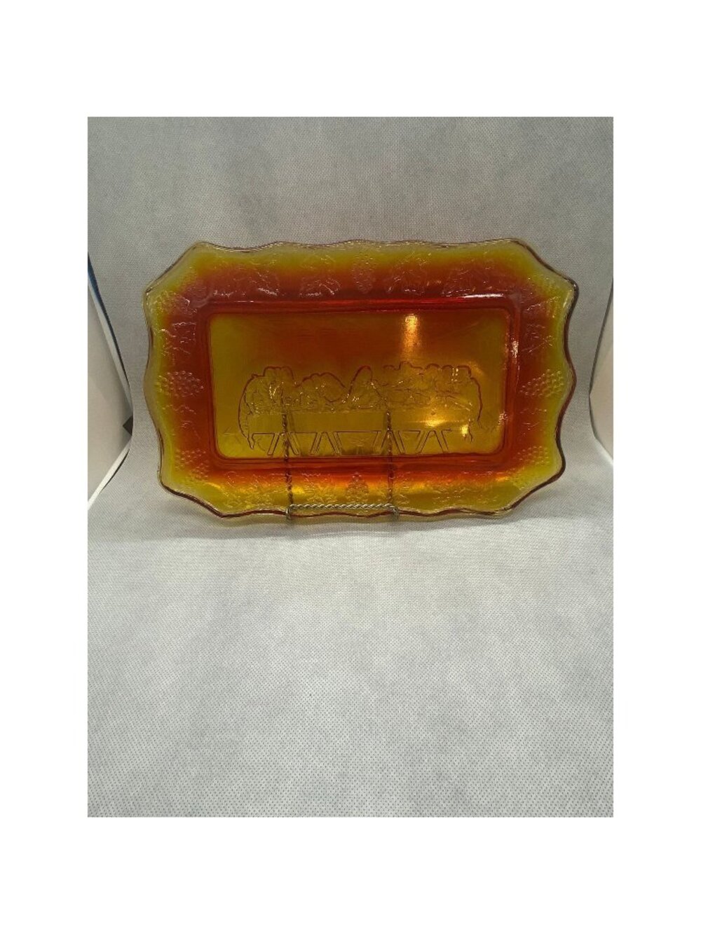 Tiara Amberina Lords Supper